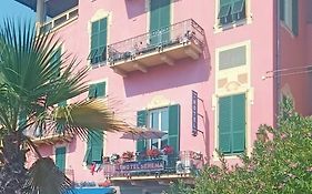 Hotel Serena